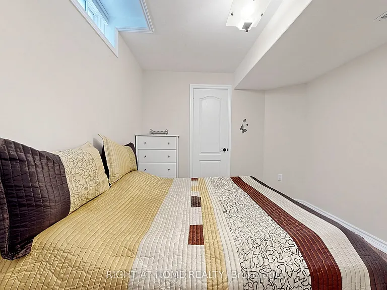 46 Aishford Rd #BASEMENT — Photo 25