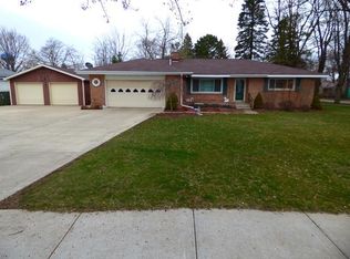 411 E Washington St, Coleman, MI 48618