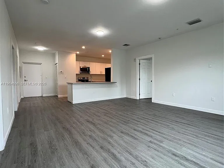 2311 NW 22nd Ave #405 — Photo 4