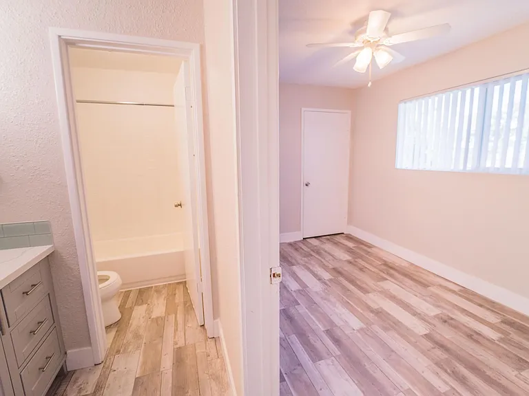 117 Ruth Ct — Photo 6