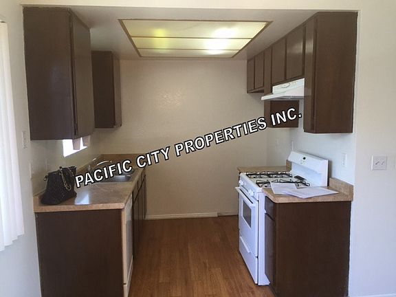 3rd image of 4861 Neely Cir APT 3
