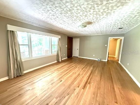 5th image of 331 SW 3RD STREET
