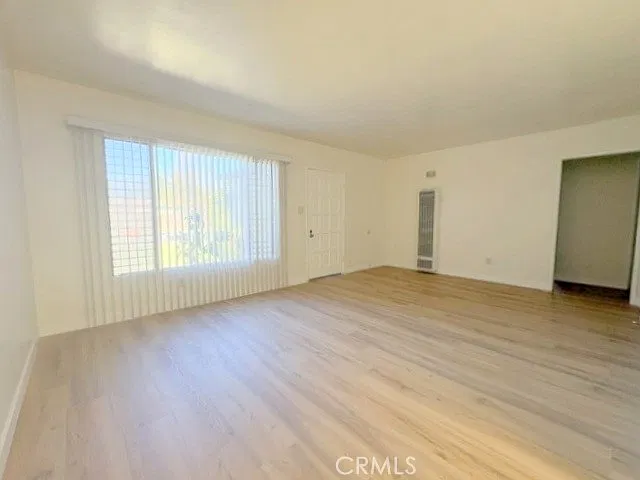 4 bed, 1278 sqft, $3,495 — Photo 2