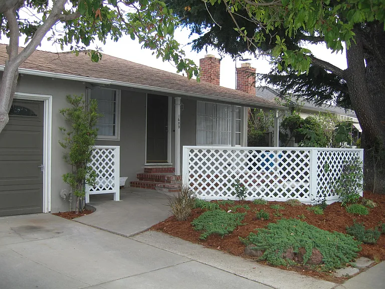 1409 S Claremont St — Photo 1