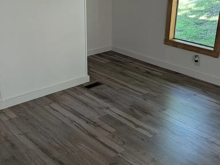 105 Wellington Dr — Photo 6
