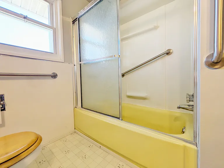 1117 NW Oak Ave — Photo 21