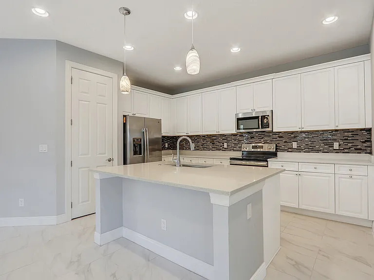 21026 SW Modena Way — Photo 13