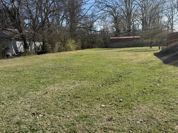 606 E Warren St, Tullahoma, TN 37388