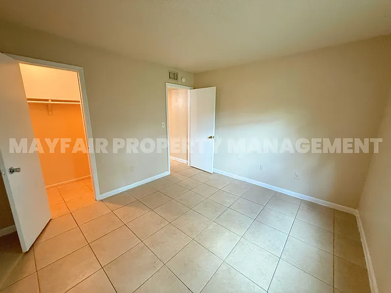 2221 NW 58th Ter — Photo 12