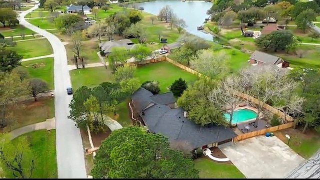 1st image of 110 Highview Dr