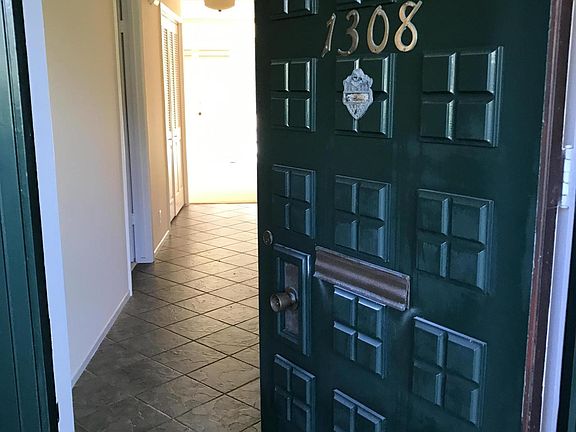 3rd image of 1308 Plaza Pacifica