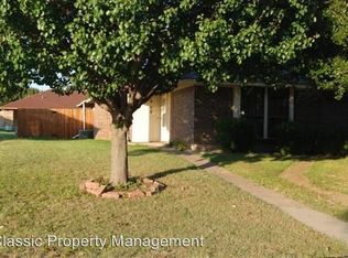 1208 Fairhaven Dr, Mansfield, TX 76063