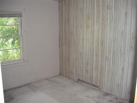 2nd image of 7712 Hudson Dr