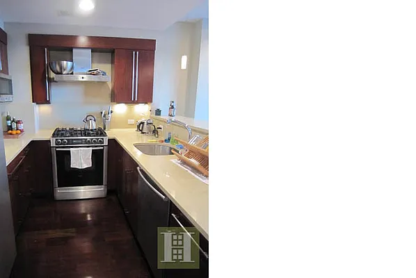 Rented by Halstead Real Estate | media 7