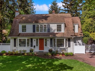 7511 Seward Park Avenue S, Seattle, WA, 98118