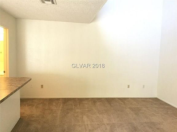 5th image of 1109 Willow Tree Dr Unit B