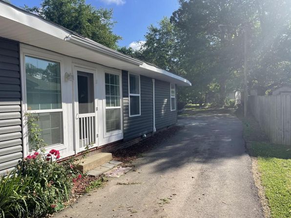 1139 Hollywood Dr