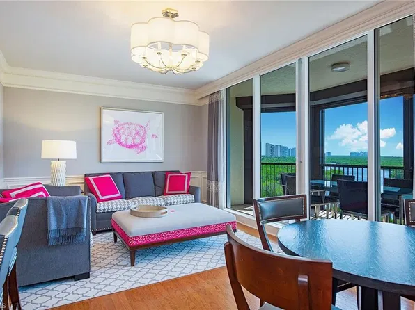 8960 Bay Colony DR #602, NAPLES, FL 34108