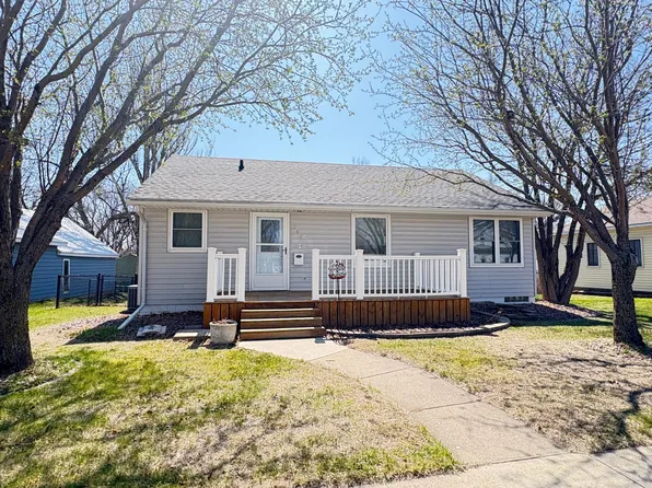 707 Haarfager Ave N, Canby, MN 56220