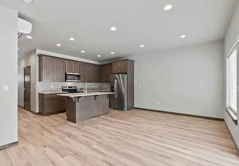 6 7th St #1 — Photo 2