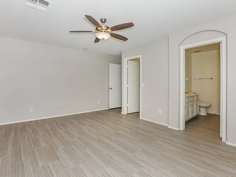 1718 E Daniella Dr — Photo 10
