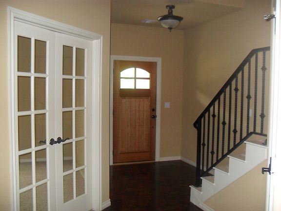 Entry/Foyer