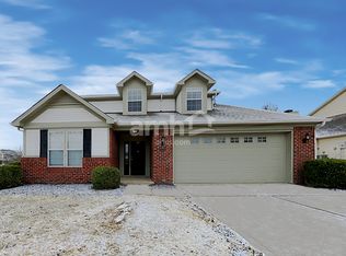 1405 Willshire Dr, Greenwood, IN