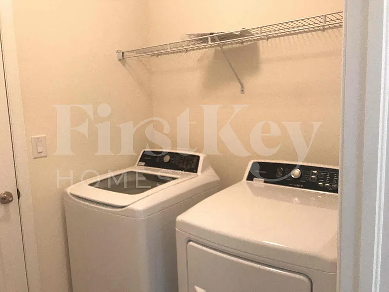 625 SW 25th Ter — Photo 9