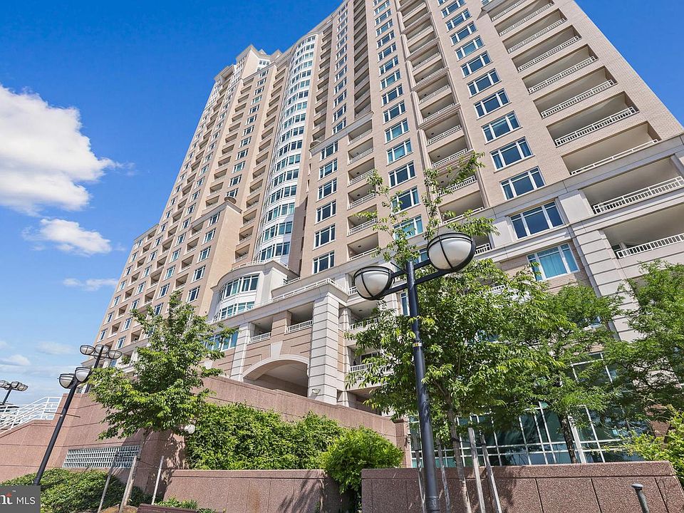 1st image of 100 Harborview Dr Unit 1801