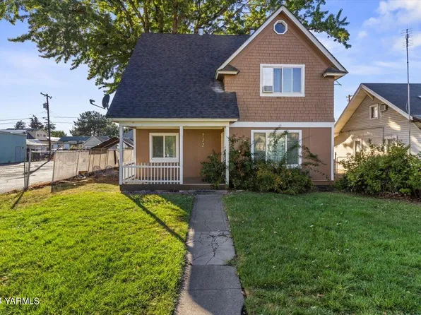 712 N 5th Ave, Yakima, WA 98902