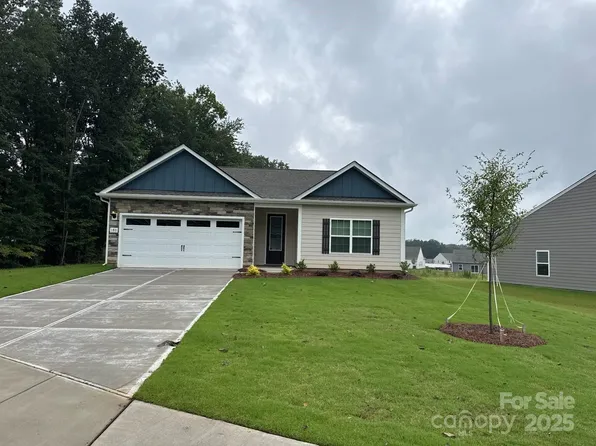 180 Wembury Ln, Troutman, NC 28166