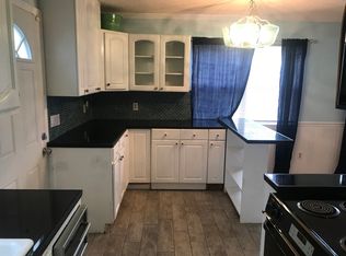 1122 Penman Rd, Jacksonville Beach, FL 32250