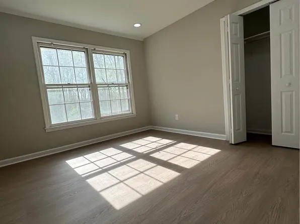 3606 Rainbow Cir, Snellville, GA 30039
