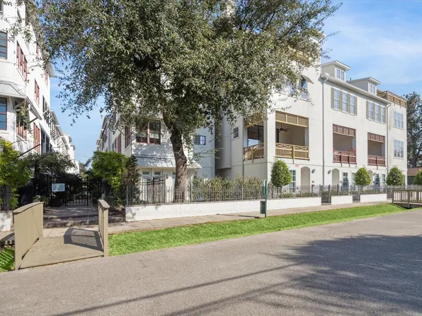 2714 Harvard St, Houston, TX 77008