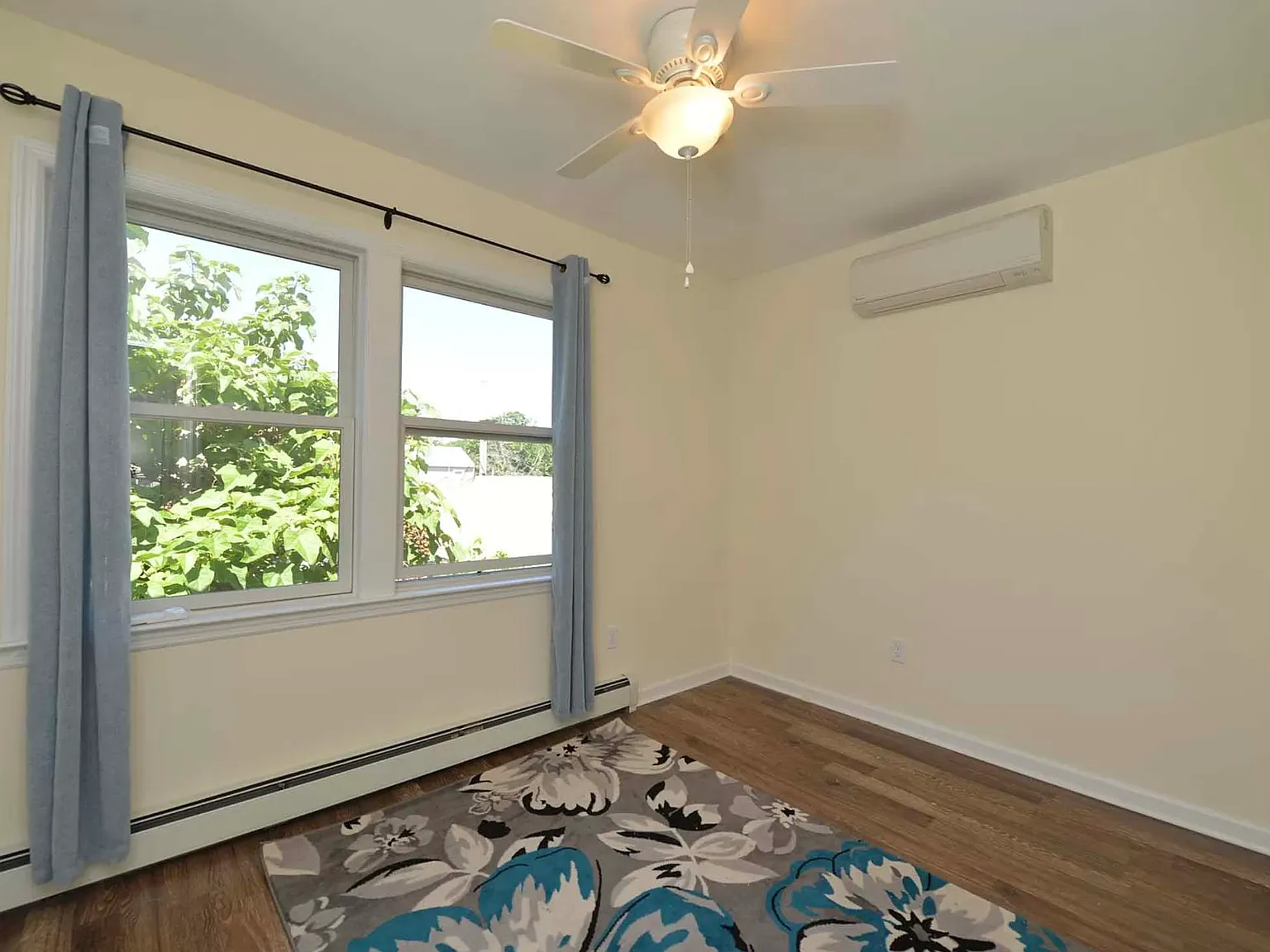 348 Bartlett Ave — Photo 4