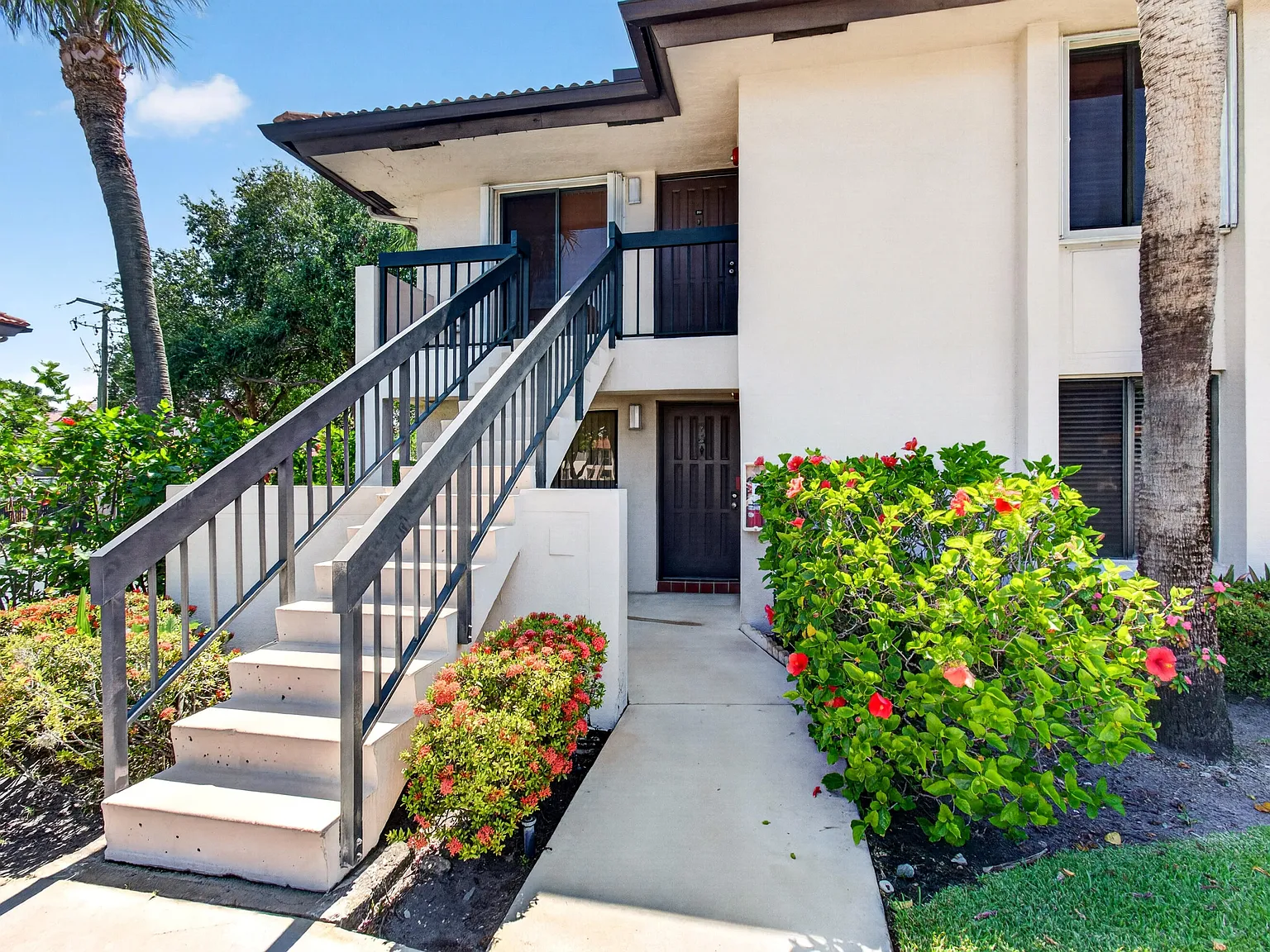 351 Club Cir — Photo 4