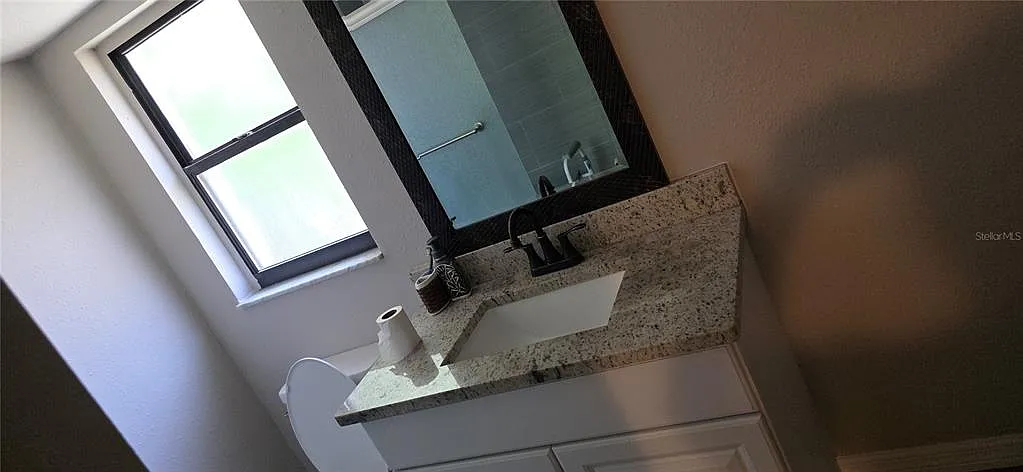 2 bed, 2.0 bath, 1442 sqft, $1,800 — Photo 3