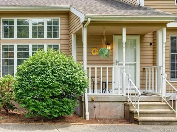 697 South End Road #38, Southington, CT 06489