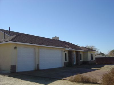10130 E Avenue R8, Sun Village, CA, 93543
