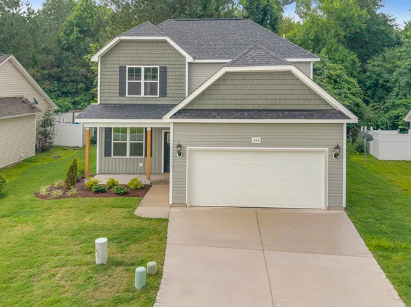 302 Hawks Bluff Drive, New Bern, NC 28560