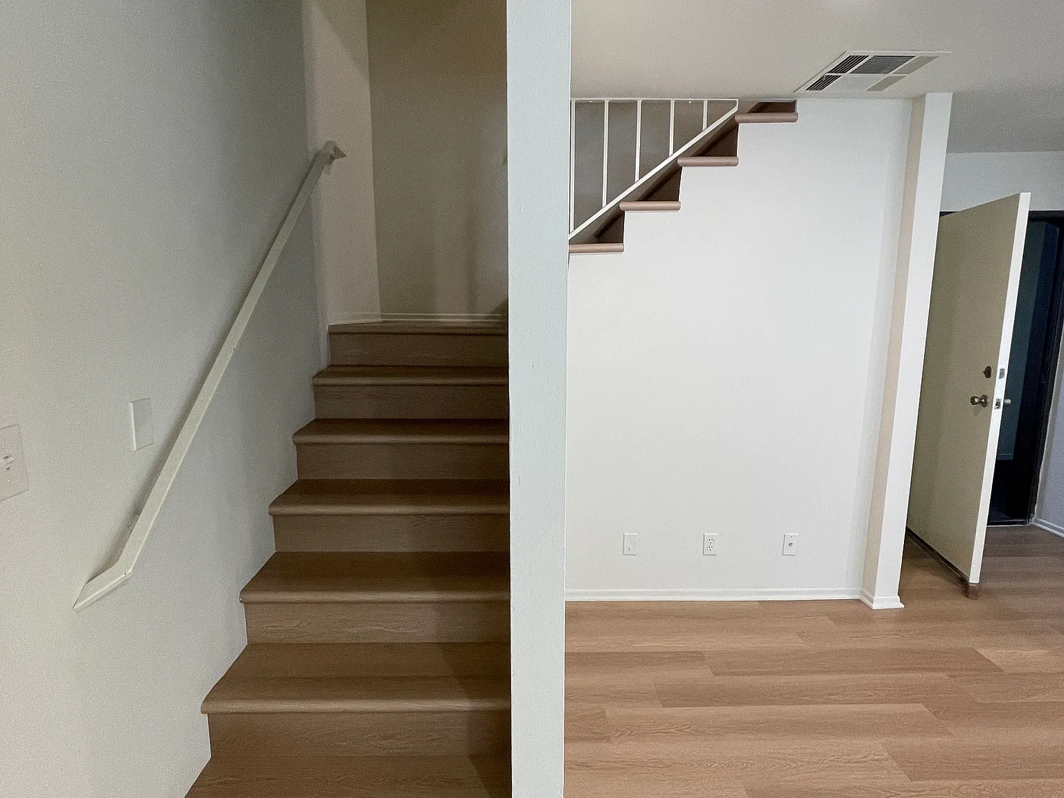 2 bed, 1000 sqft, $2,995 — Photo 3