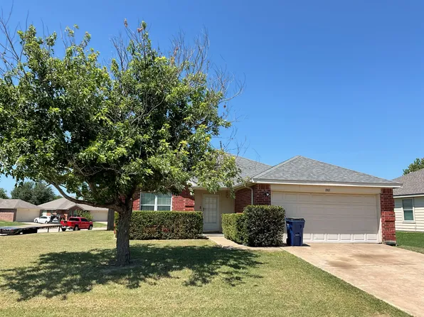 1001 Stockton Dr, Burleson, TX 76028