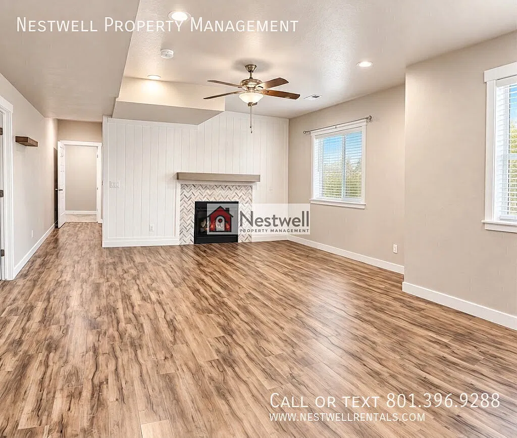 Spacious Daybreak Home with prime location! — Photo 4