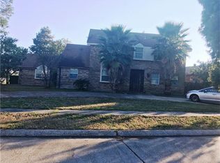6900 Lake Barrington Dr, New Orleans, LA 70128