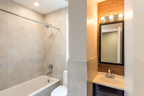 Rented by Nooklyn NYC LLC | media 22