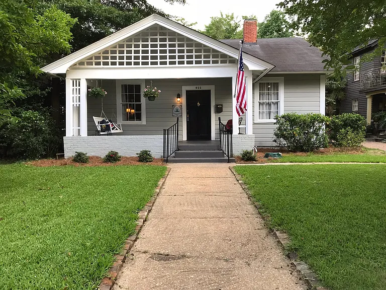 922 Felder Ave — Photo 1