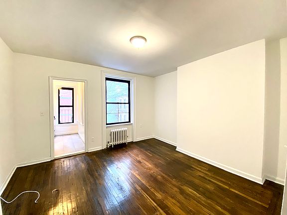 2nd image of 247 E 39th St APT 5D