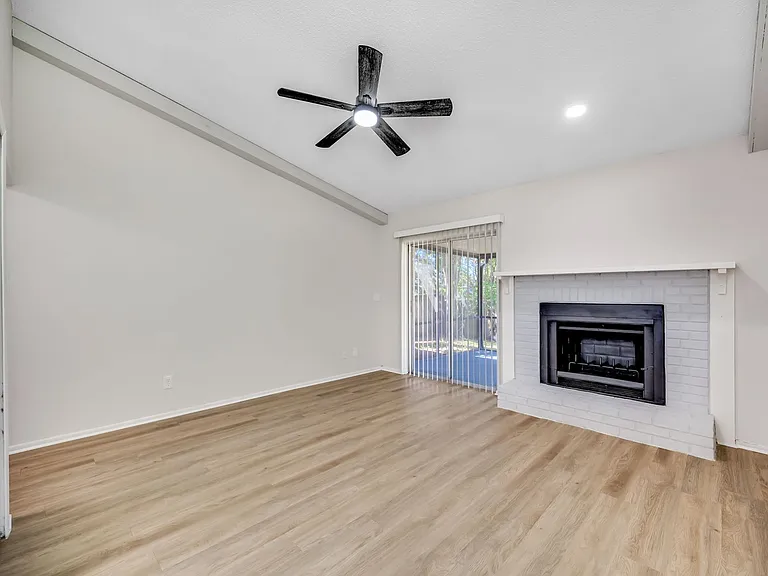 13060 Leverington St — Photo 8