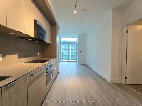 625 Sheppard Ave E #702, Toronto, ON M2K 0G4