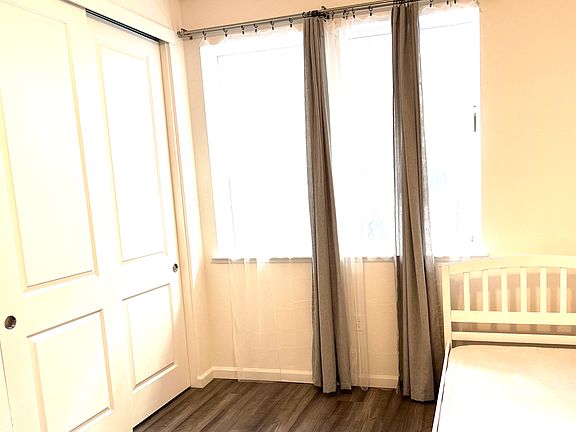 2nd image of 2956 Toulouse Walk